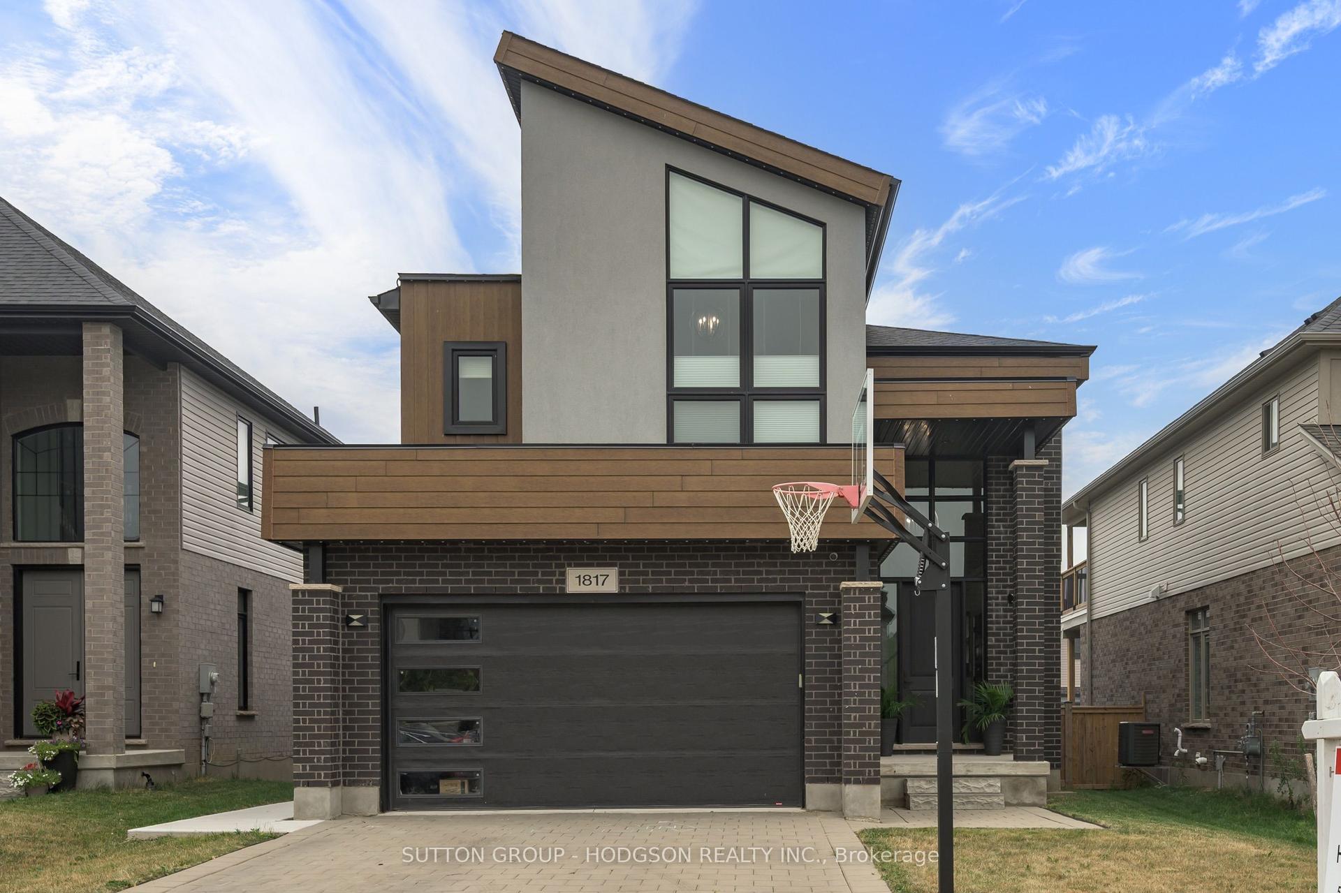 1817 Brunson Way, London South — Detached for sale, photo 1