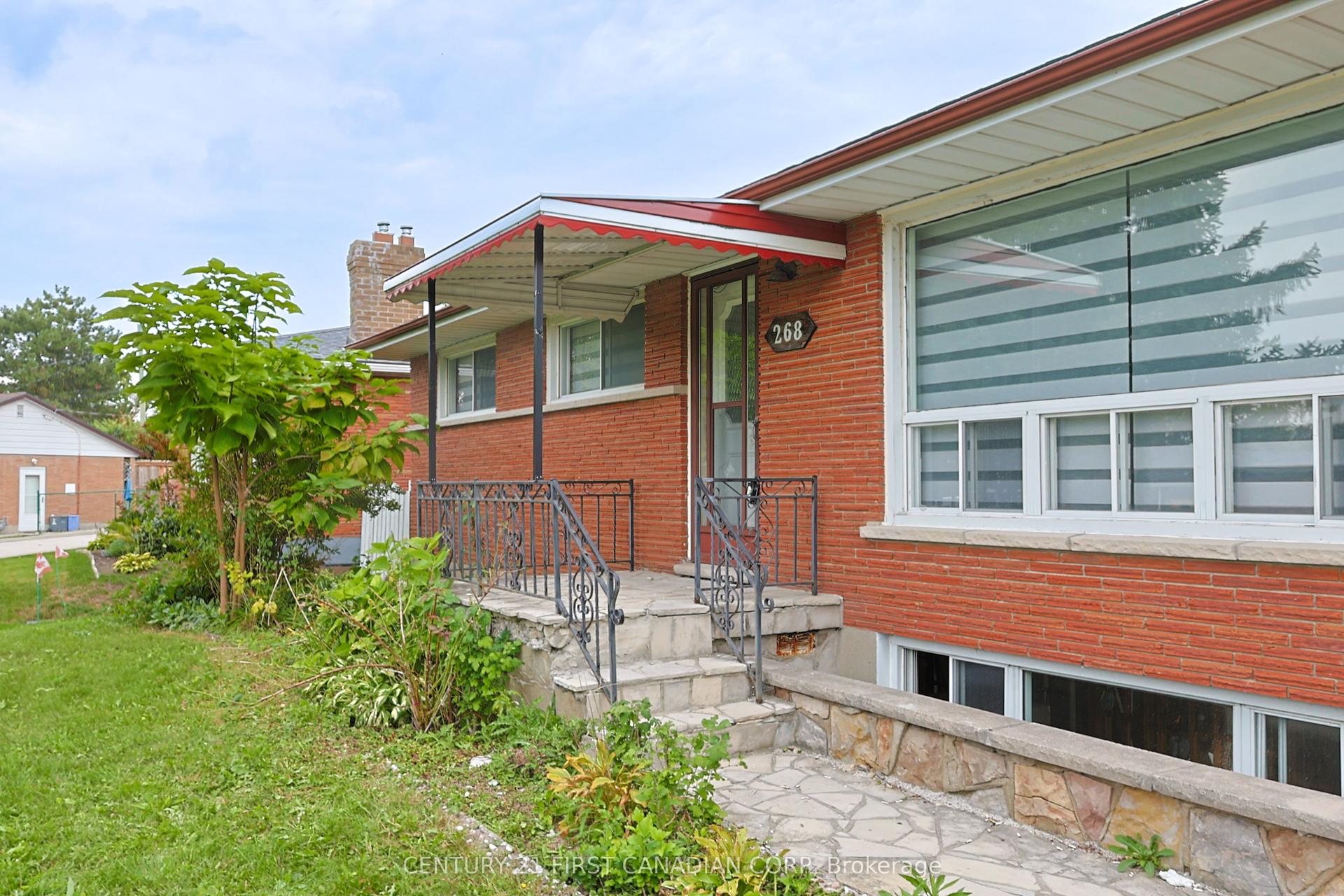 268 BURLINGTON Crescent Upper #Upper, London South — Detached for lease, photo 1
