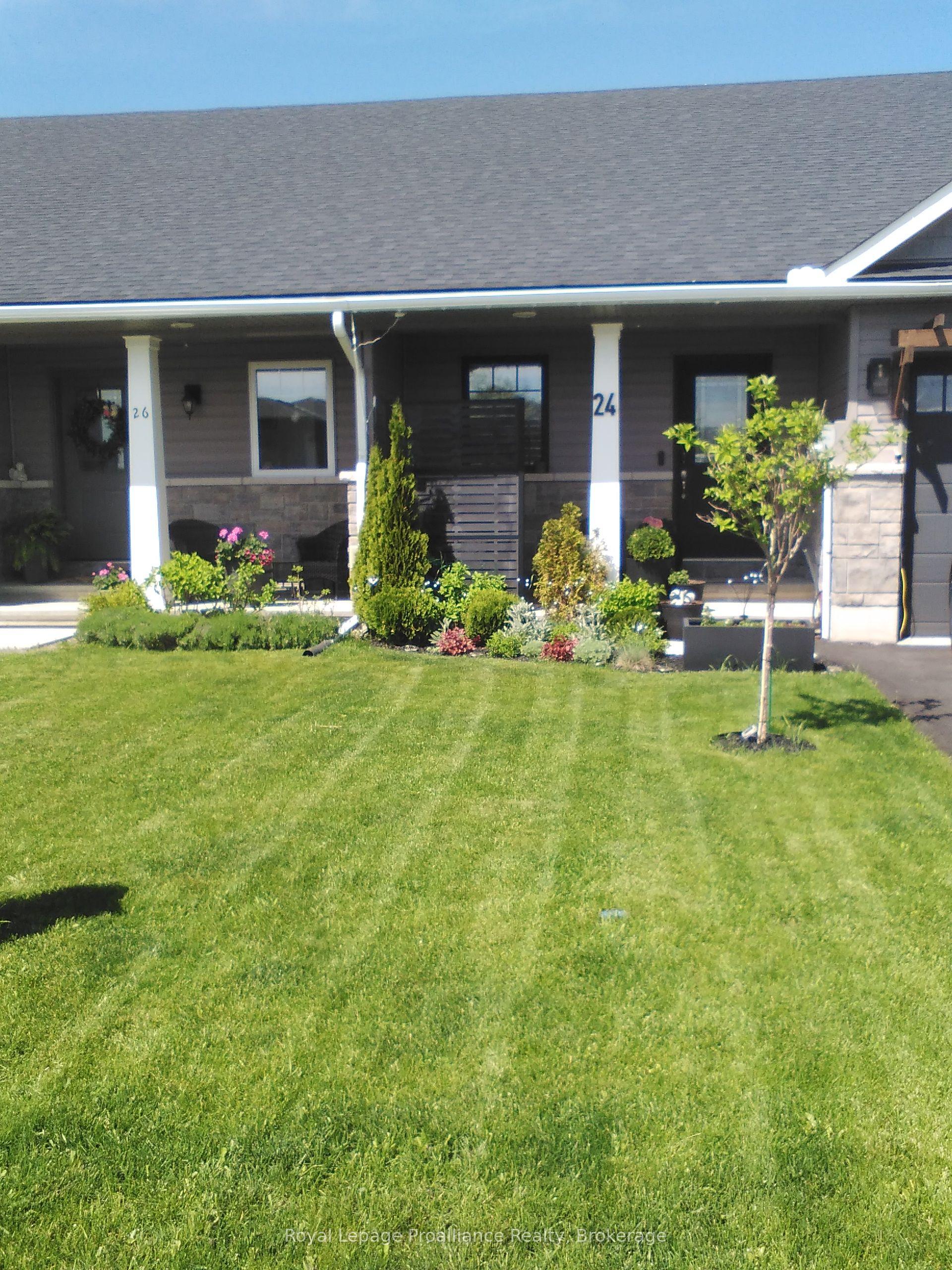 24 Buchanan Avenue — photo 1