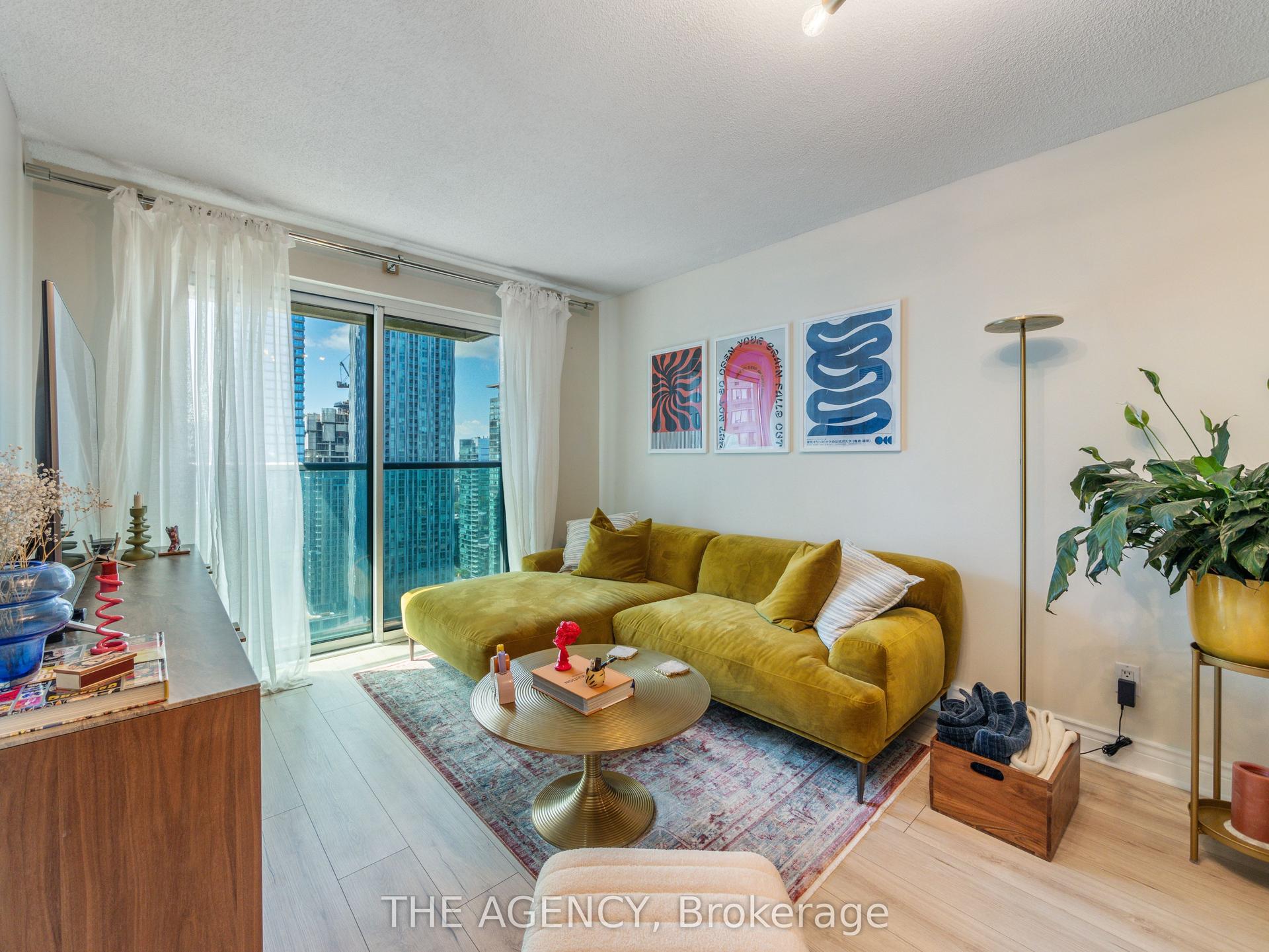 8 Park Road 3301 #3301 — photo 1