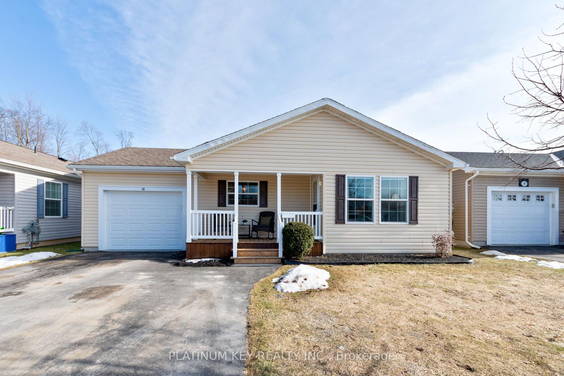 16 Lindsay Drive — photo 1