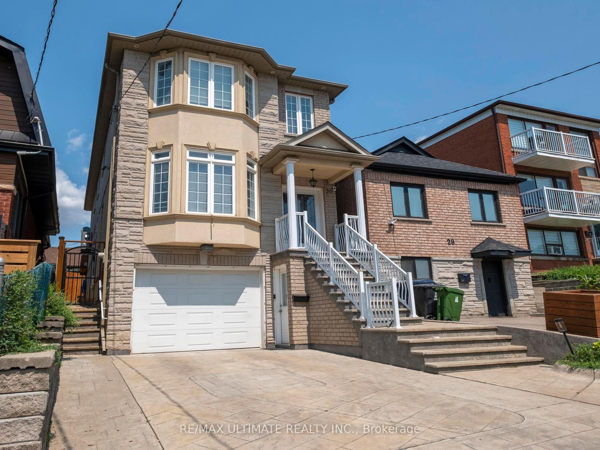 26 Dynevor Road, Toronto — Detached for sale, photo 1