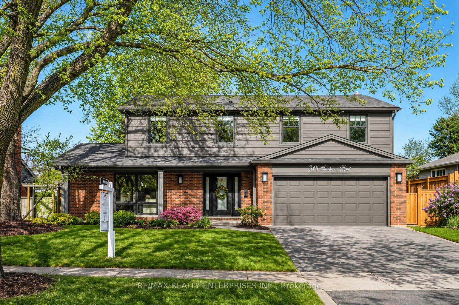 315 Swinburne Road — photo 1