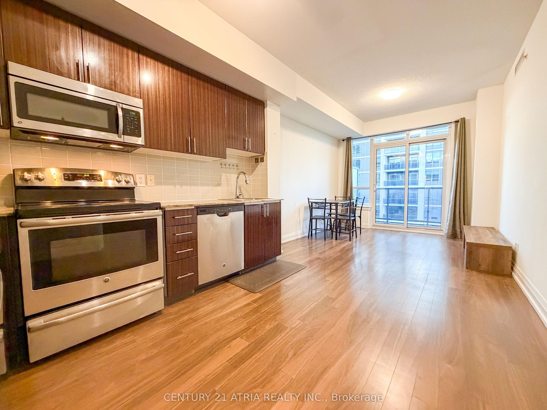 7161 Yonge Street 735 #735 — photo 1