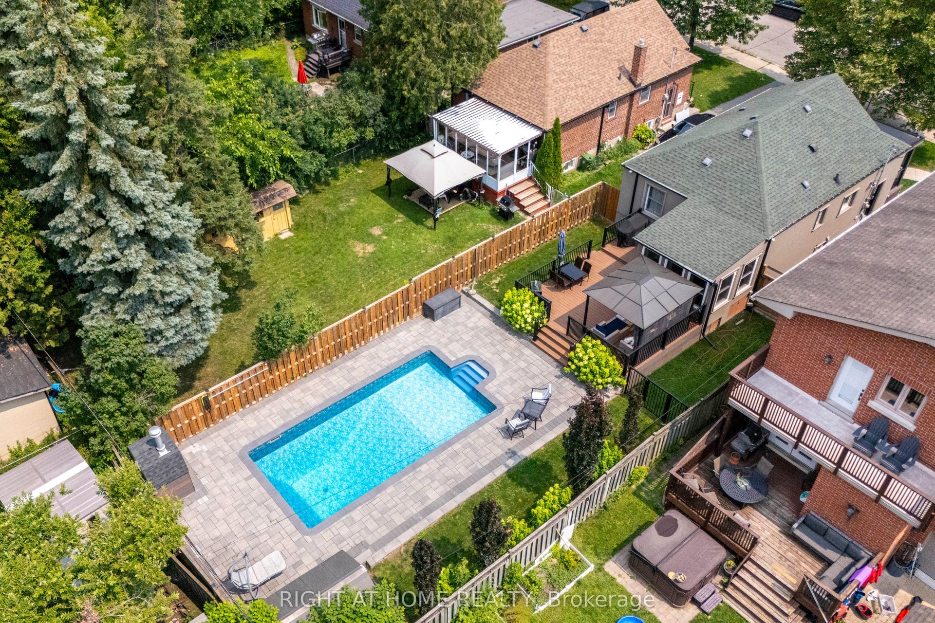 188 Queens Avenue, Toronto — Detached for sale, photo 1