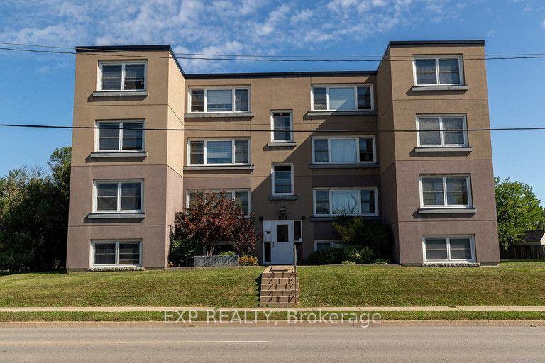 143 Westchester Crescent 12 #12 — photo 1