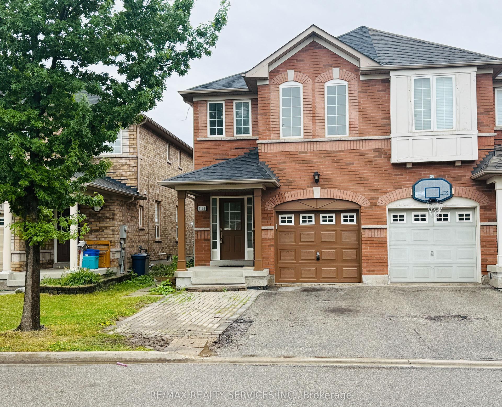 1134 Houston Drive, Milton — Semi-Detached for lease, photo 1