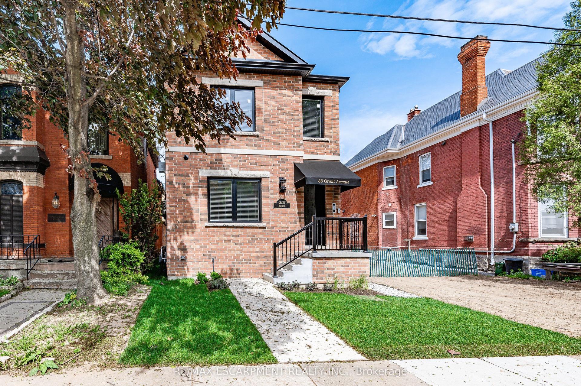 36 Grant Avenue 1A #1A — photo 1