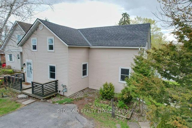 590 Queen Street — photo 1