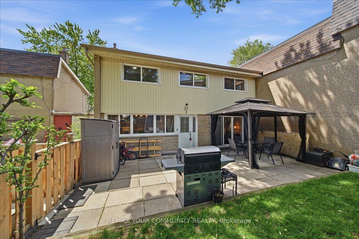 23 Brookwell Drive 3 #3, Toronto — Condo Town for sale, photo 1
