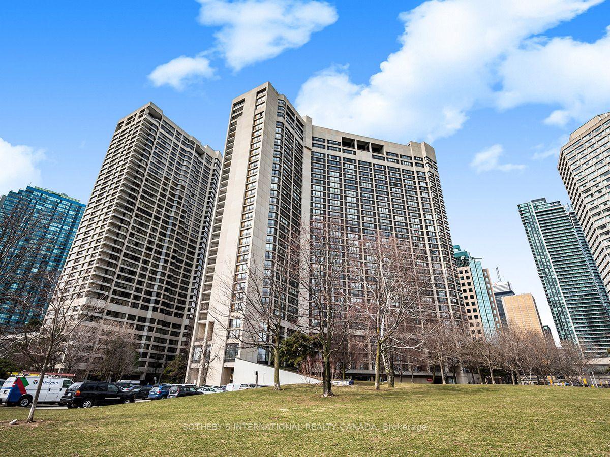 33 Harbour Square 1008 #1008, Toronto — Condo for sale, photo 1