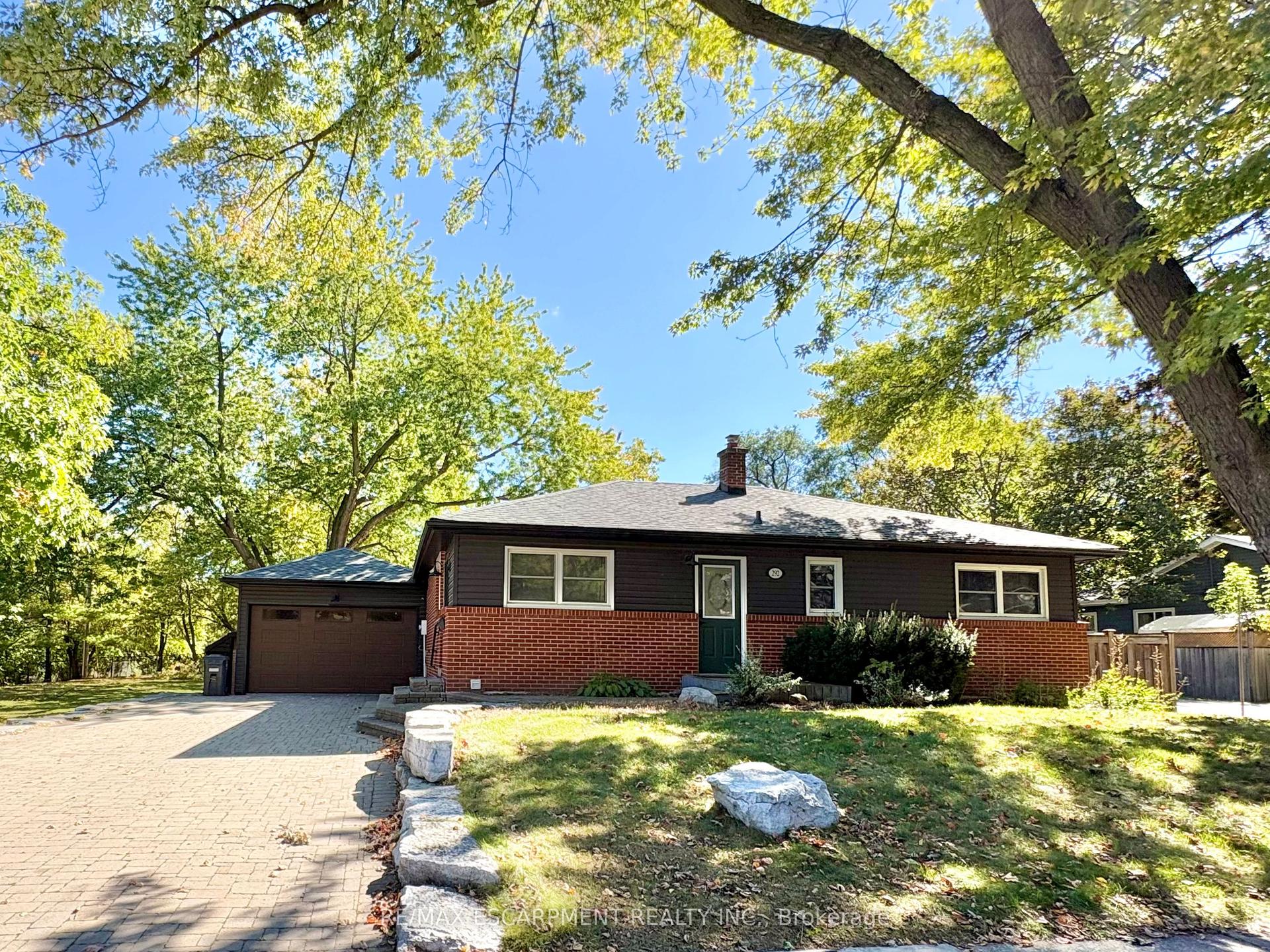 292 Woodward Avenue, Milton — Detached for lease, photo 1