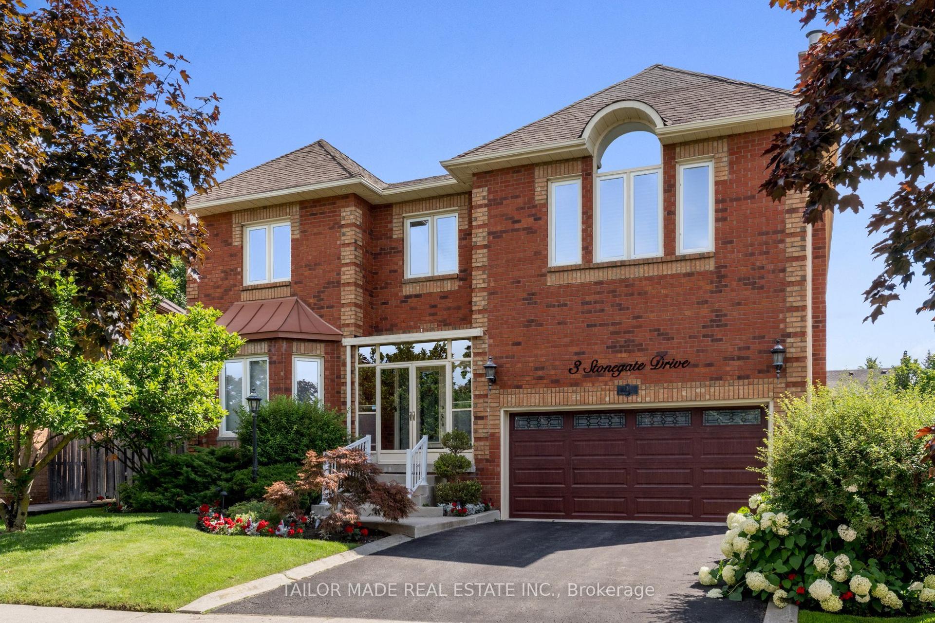3 Stonegate Drive, Brampton — Detached for sale, photo 1
