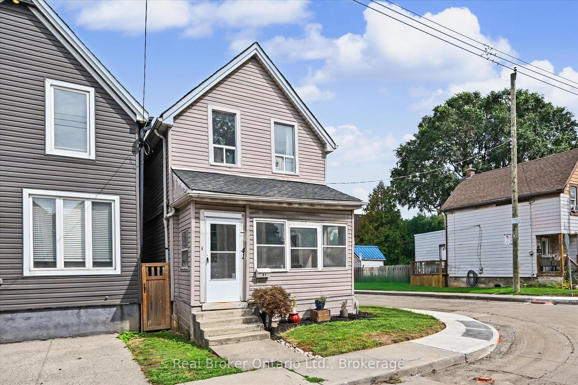 41 Francis Street, Hamilton — Detached for sale, photo 1