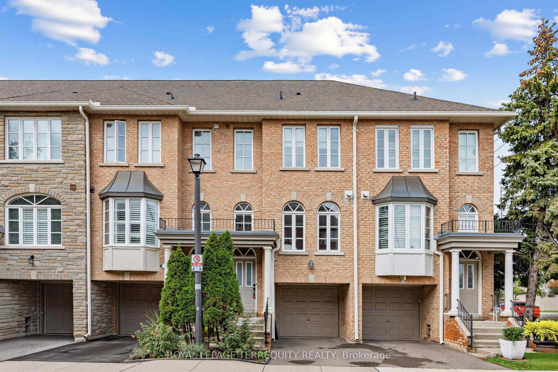 68 Superior Creek Lane 2 #2, Toronto — Condo Town for sale, photo 1
