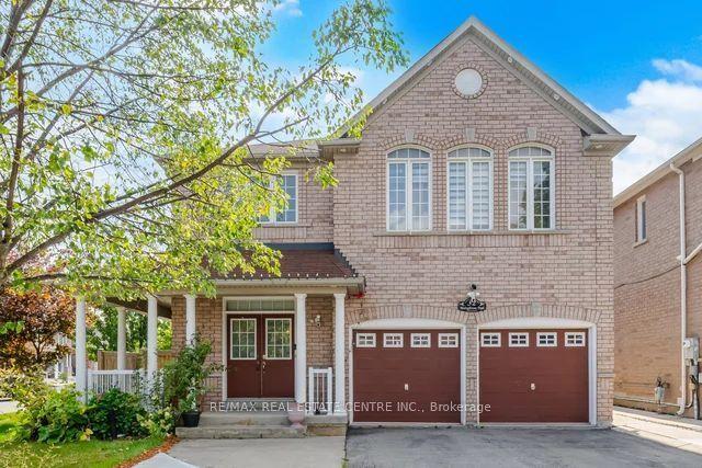 32 Midnightsun Trail, Brampton — Detached for sale, photo 1