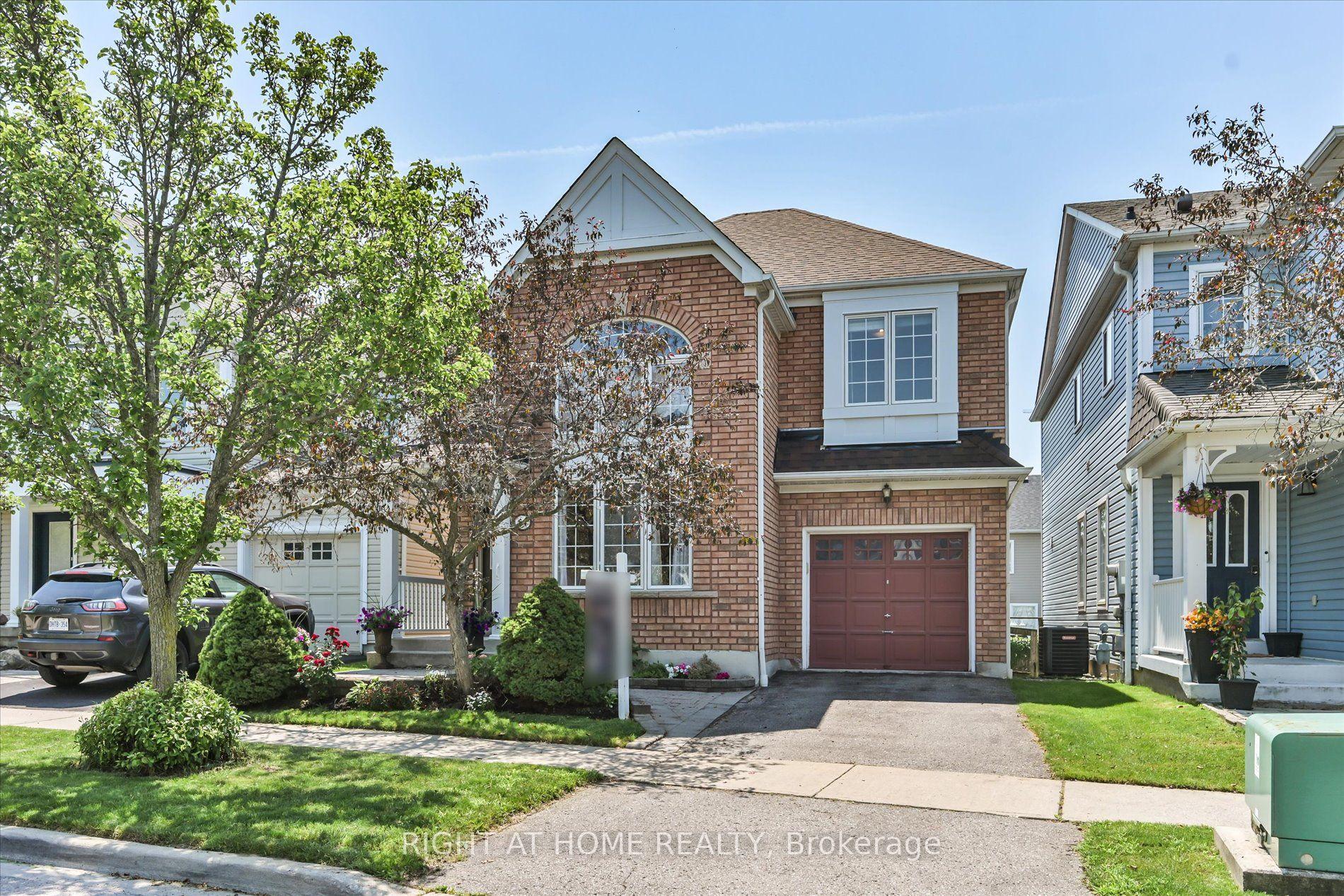 94 Moynahan Crescent, Ajax — Detached for sale, photo 1