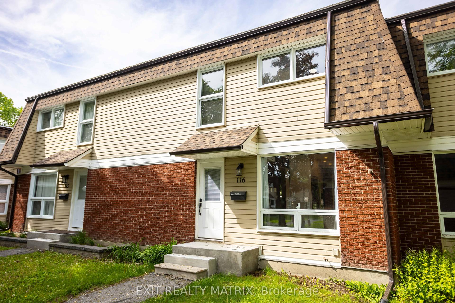 116 Rutherford Court — photo 1
