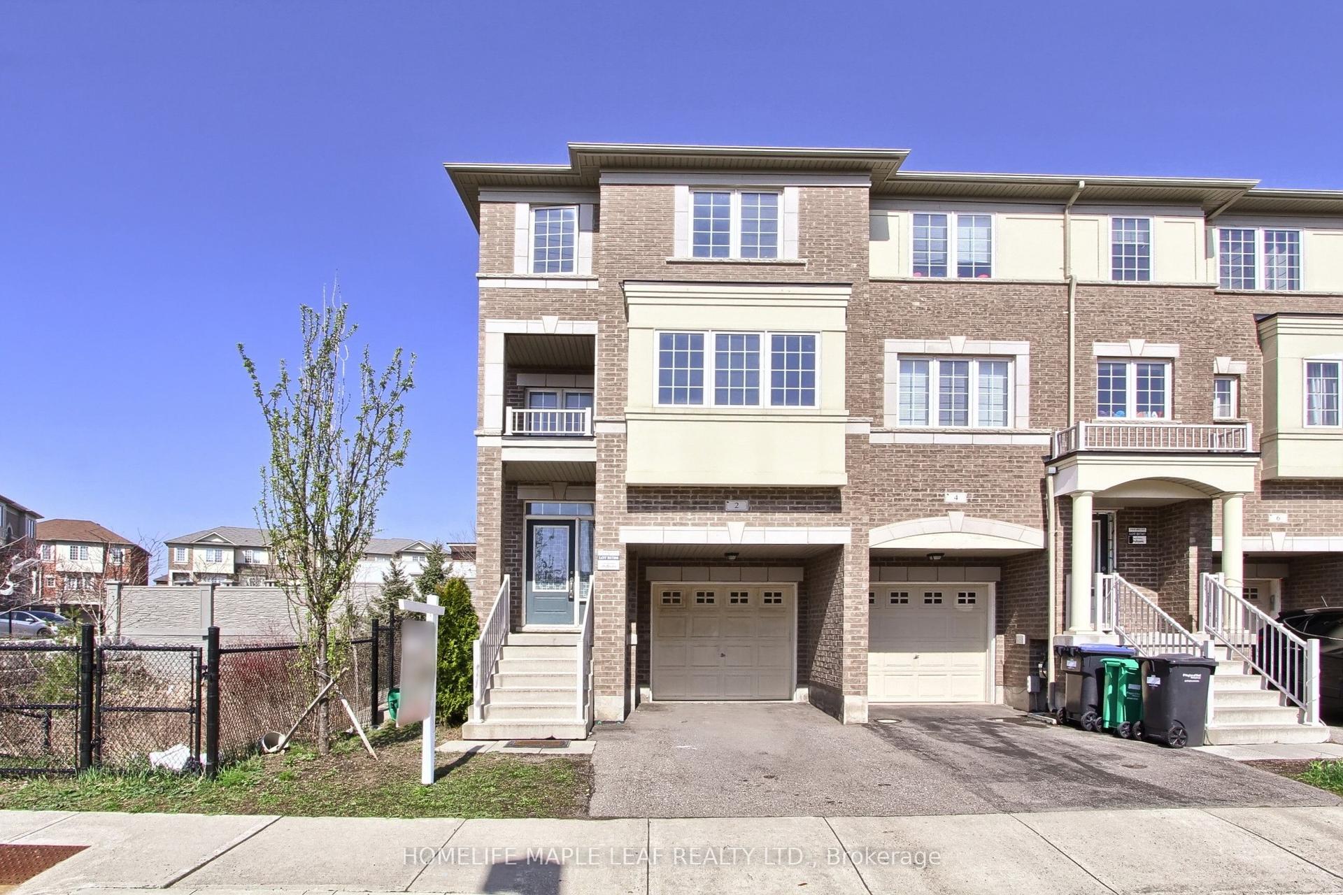 2 Cedarland Road E, Brampton — Townhouse for sale, photo 1