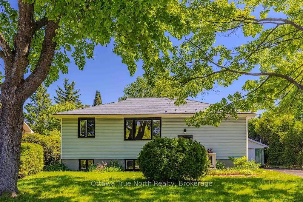 35 Tauvette Street — photo 1