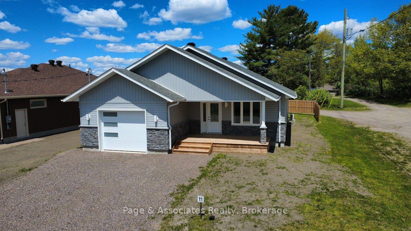 1 Moon Court, West Nipissing — Detached for sale, photo 1