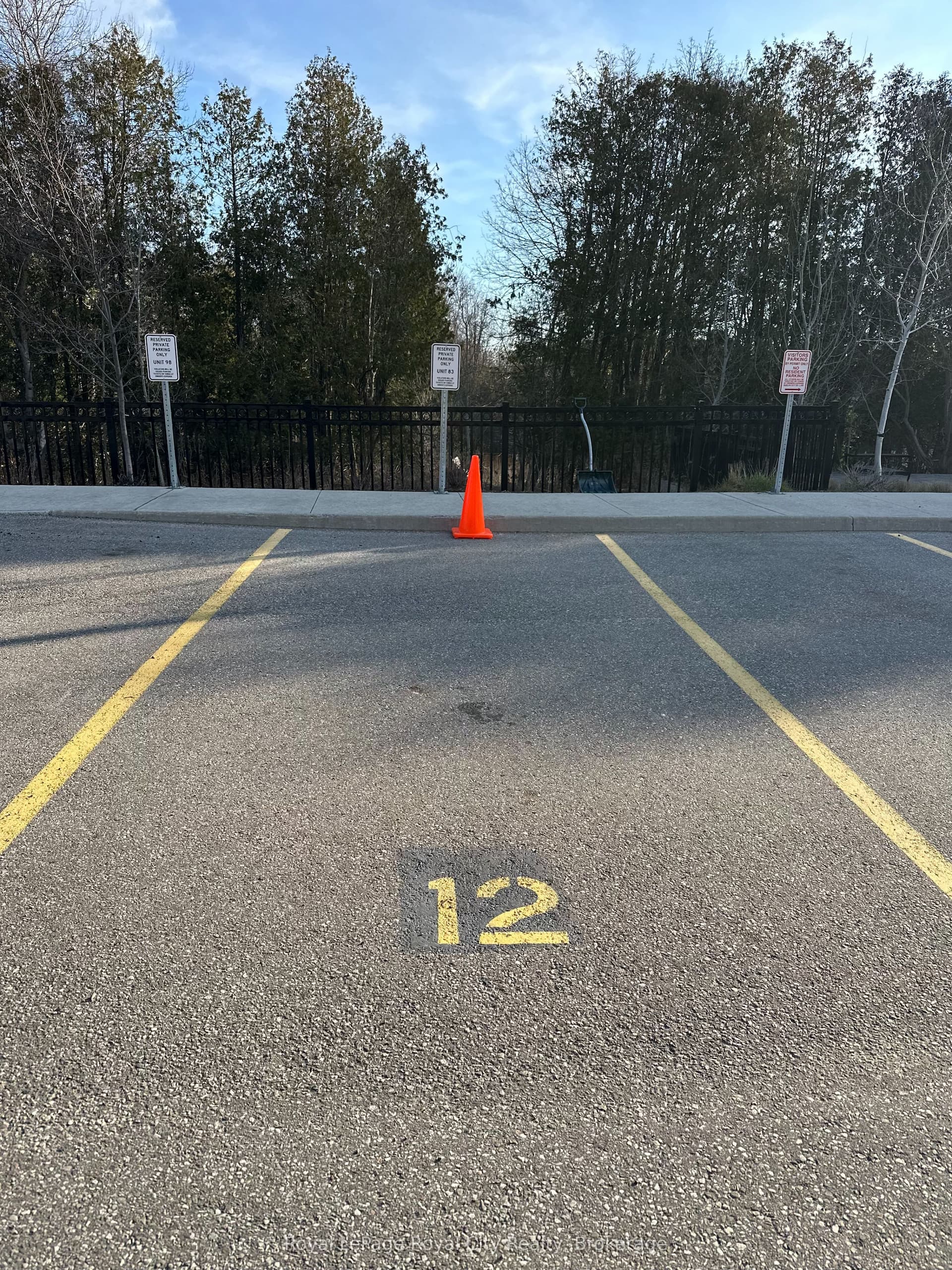 60 Arkell Road 12 #12 — photo 1