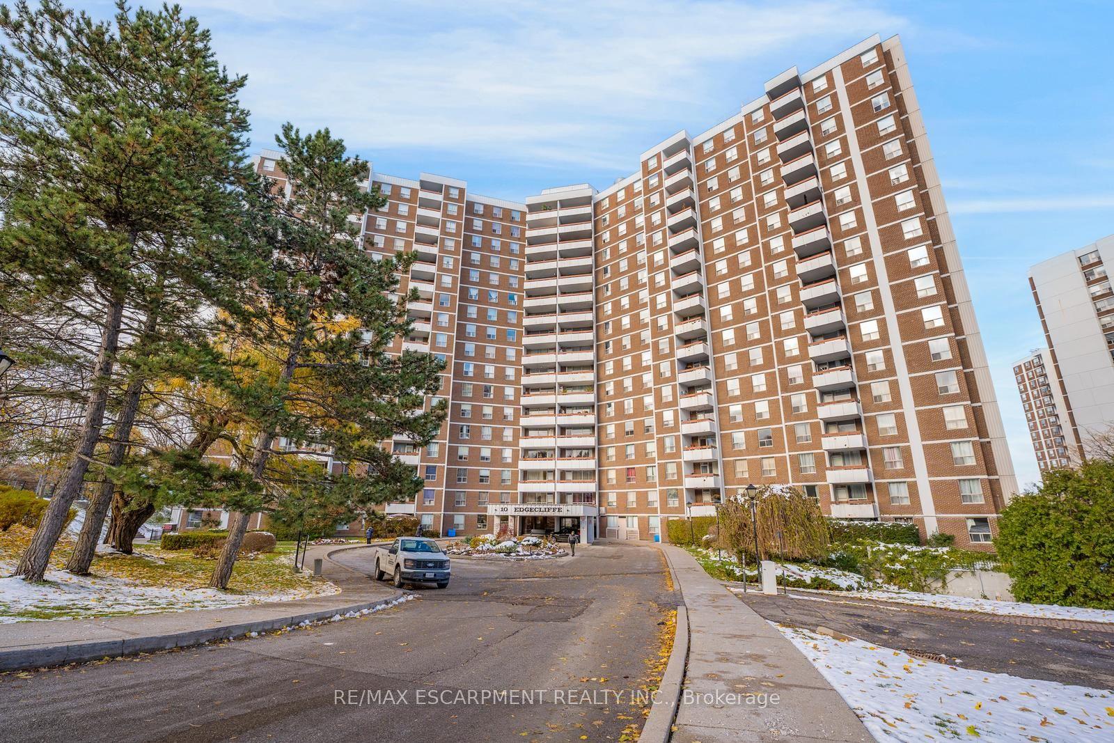 10 Edgecliff Golfway 206 #206 — photo 1
