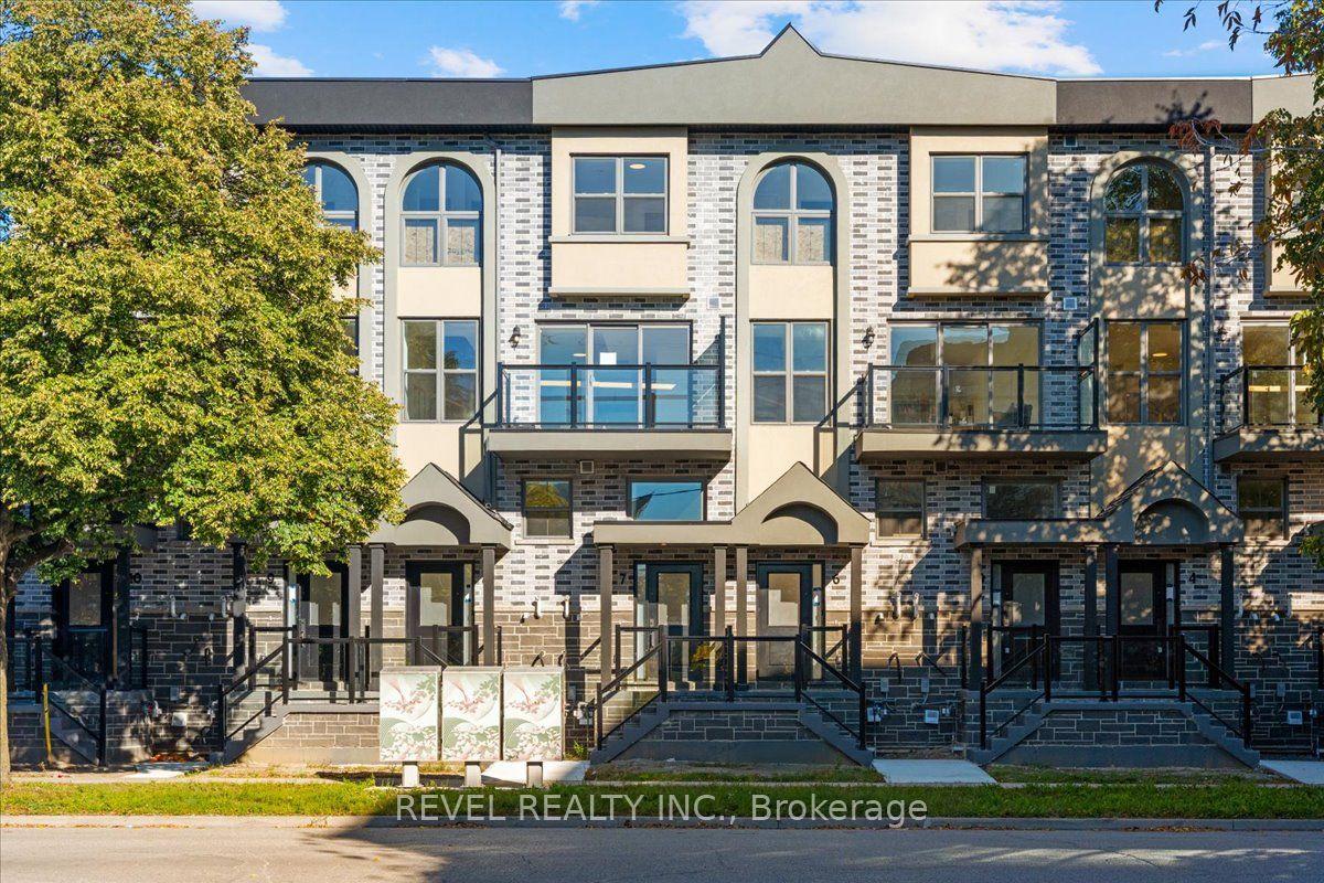 200 Railway Engine House Way 7 #7, Whitby — Condo Town for lease, photo 1