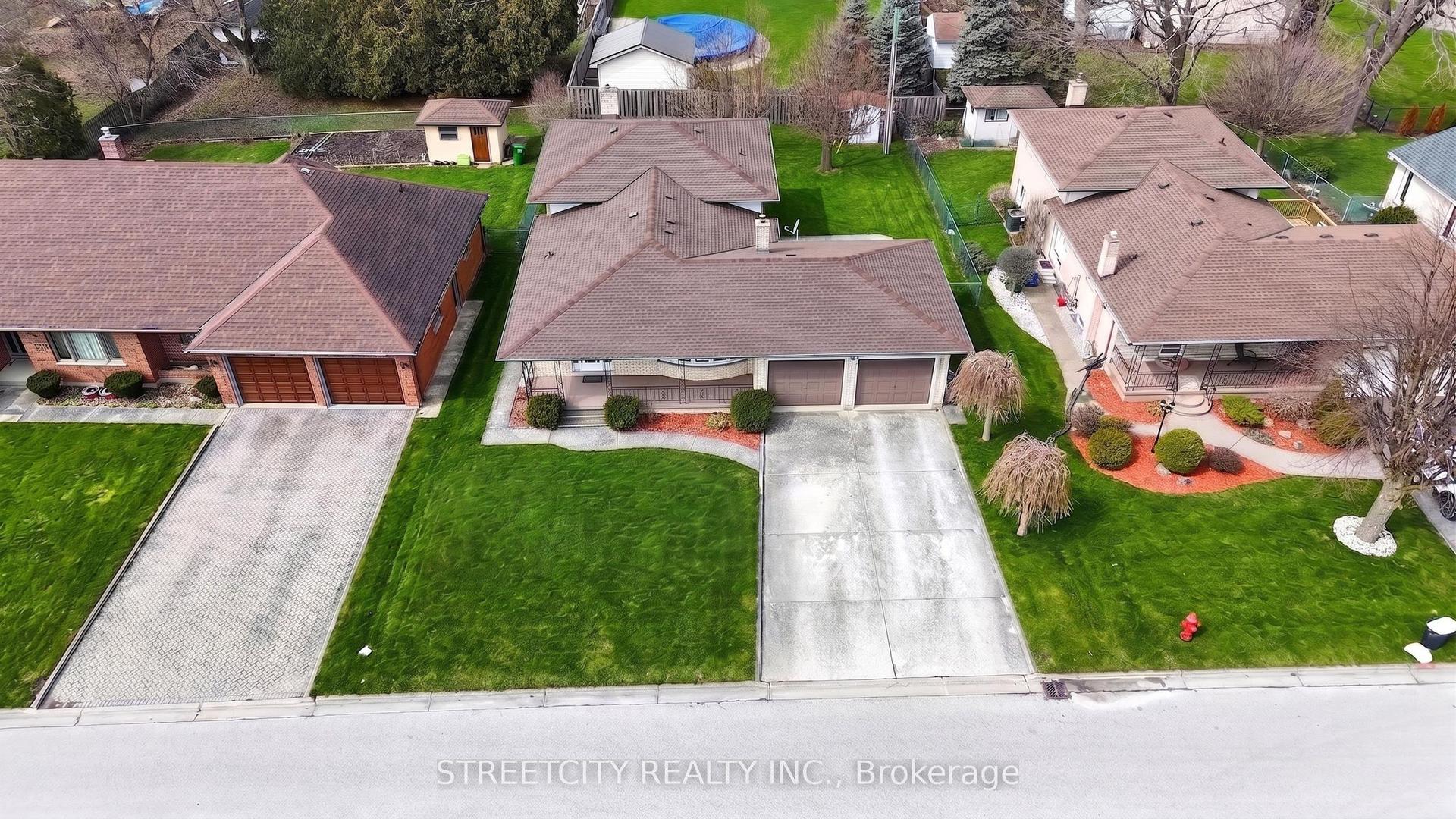 5 Mc Larty Drive — photo 1
