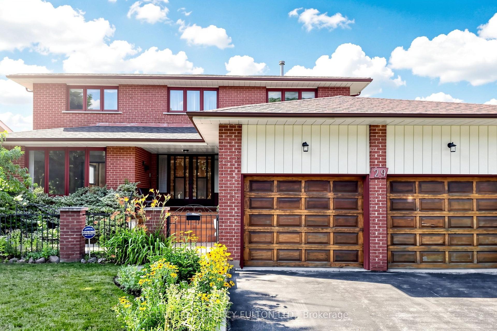29 Ernest Avenue, Toronto — Detached for sale, photo 1