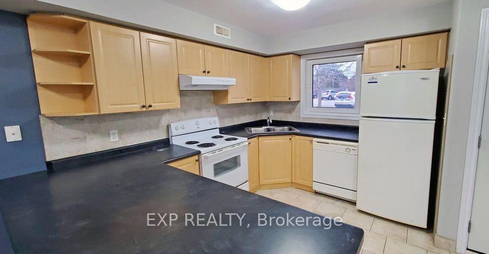 246 Lakeshore Road 3 #3 — photo 1