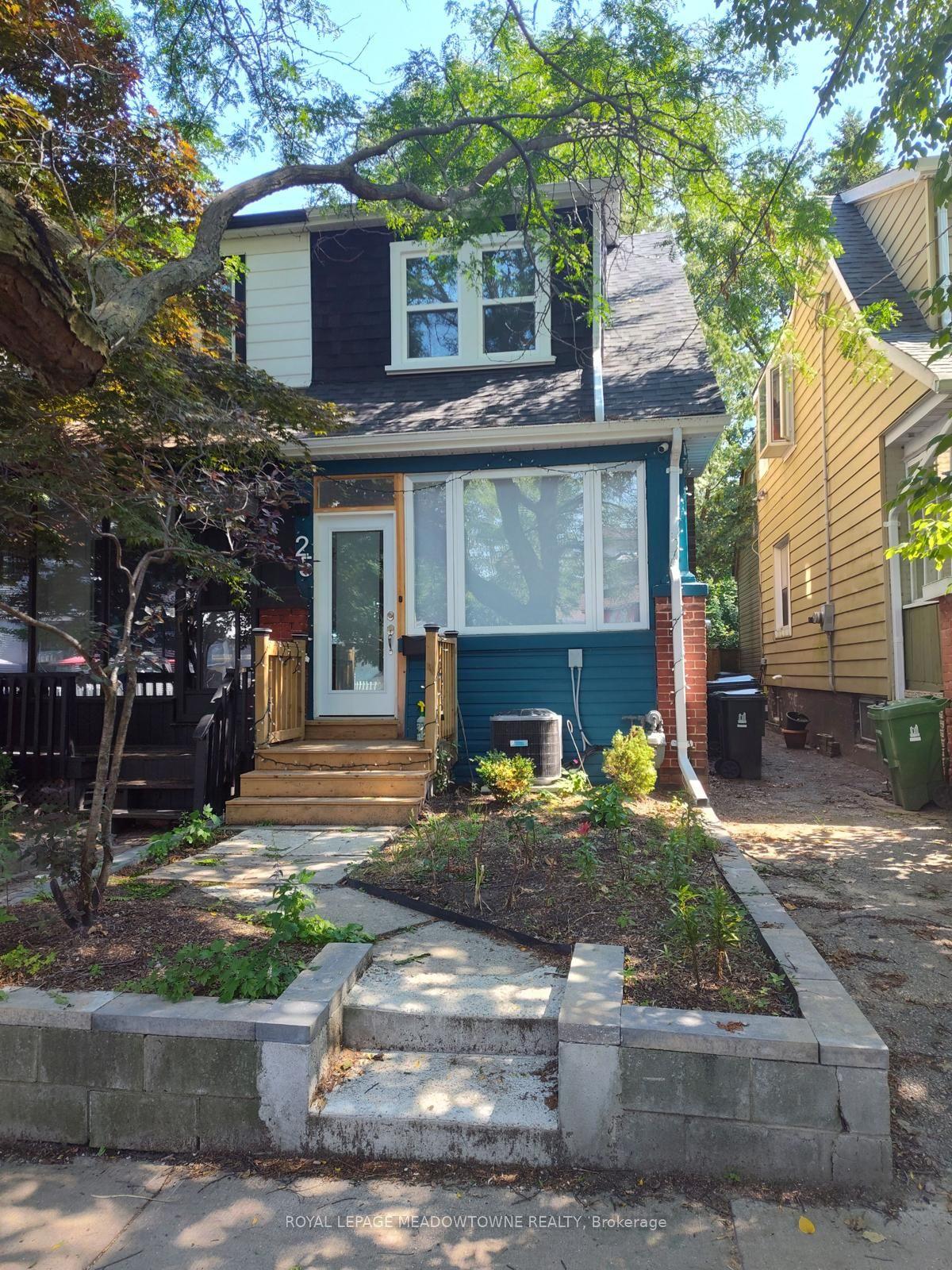 25 Copeland Avenue, Toronto — Semi-Detached for lease, photo 1