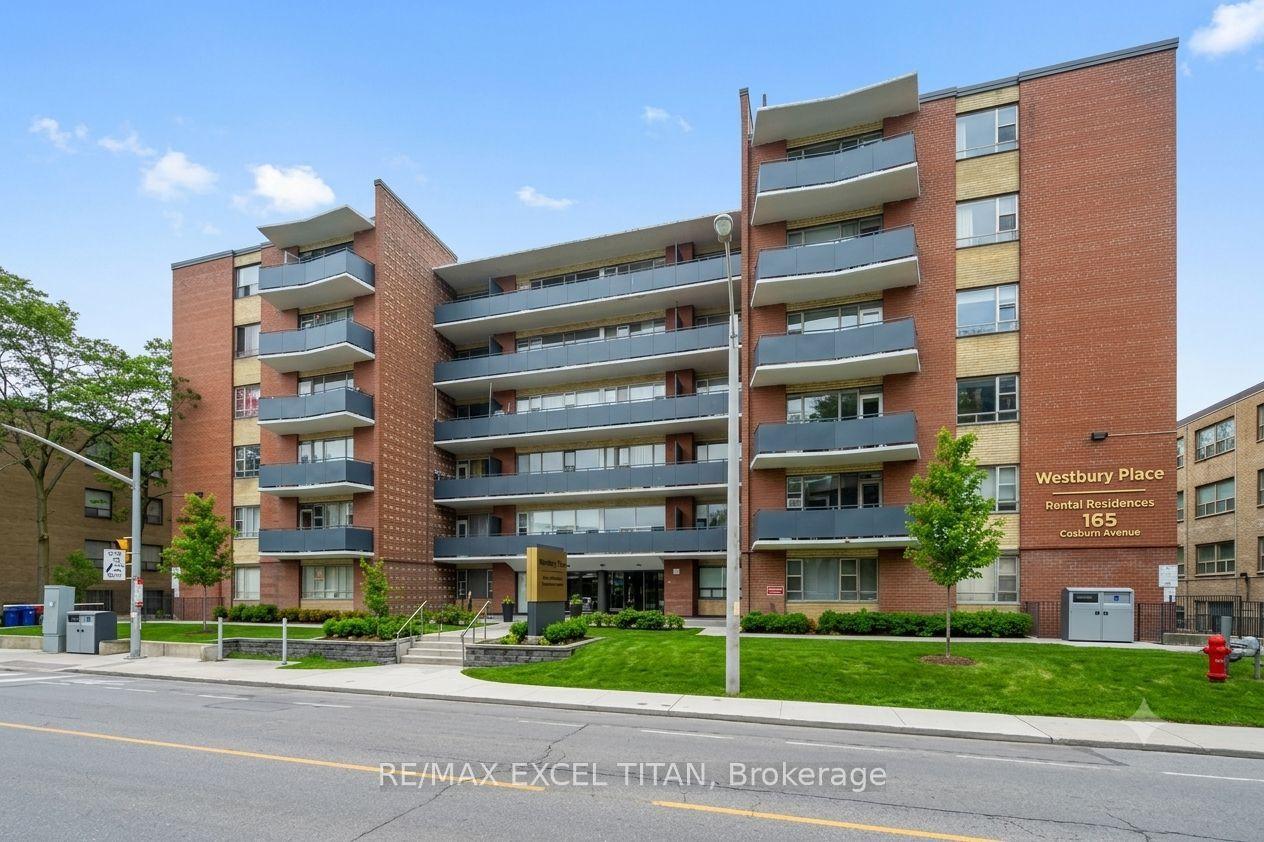 165 Cosburn Avenue 301 #301, Toronto — Condo for lease, photo 1