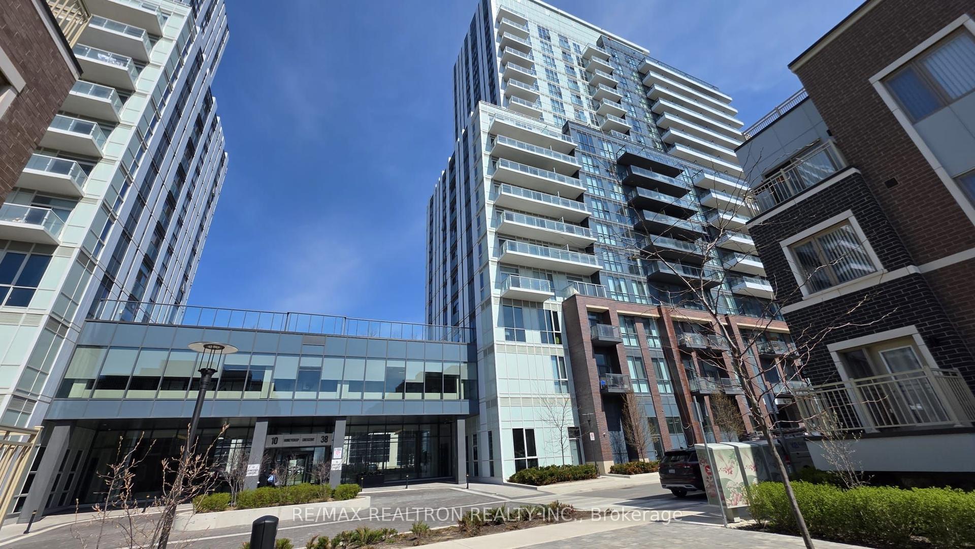 38 Honeycrisp Crescent 608 #608 — photo 1