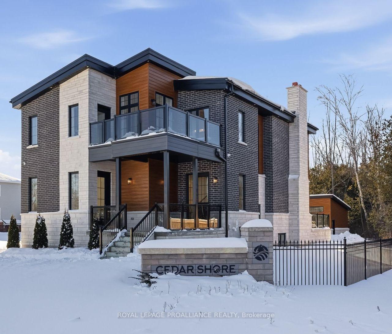 213 Suzanne Mess Boulevard — photo 1