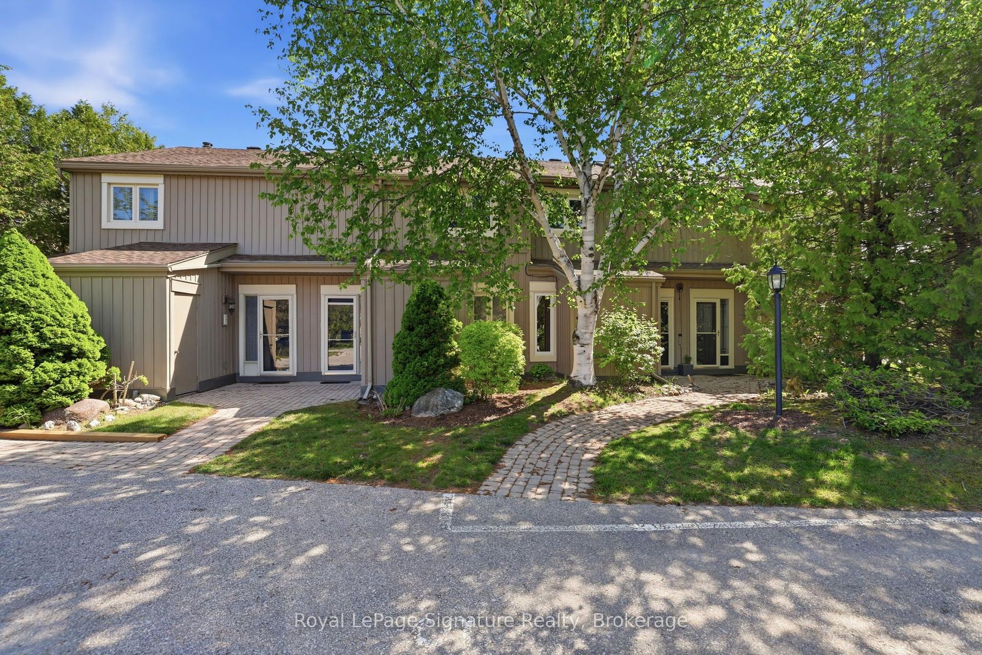 585 Oxbow Crescent — photo 1