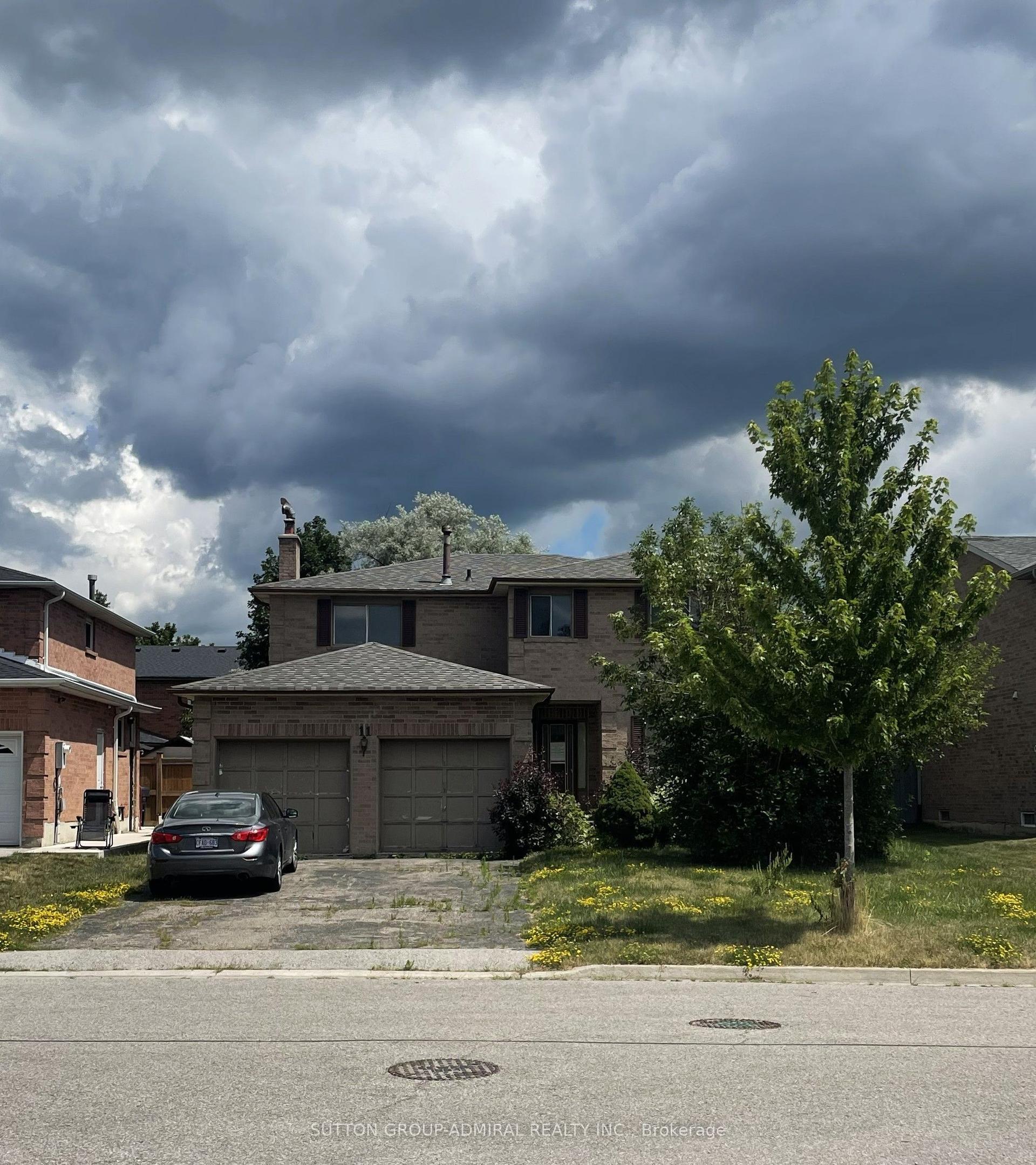 11 Royal Terrace Crescent, Caledon — Detached for sale, photo 1