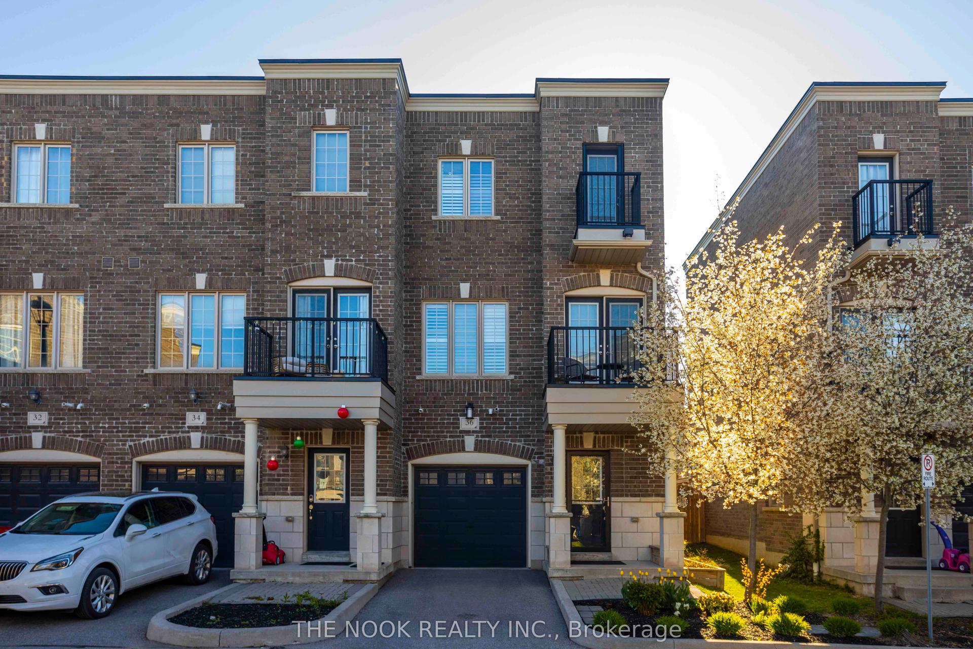 36 Ferris Square — photo 1
