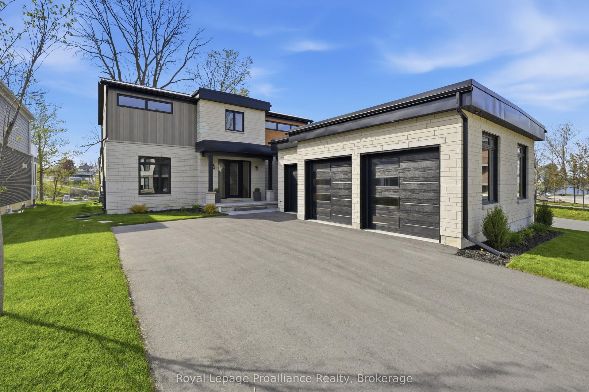 107 Villeneuve Drive — photo 1