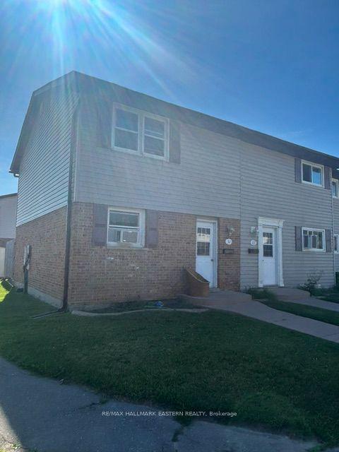 996 Sydenham Road 32 #32, Peterborough — Condo Town for sale, photo 1