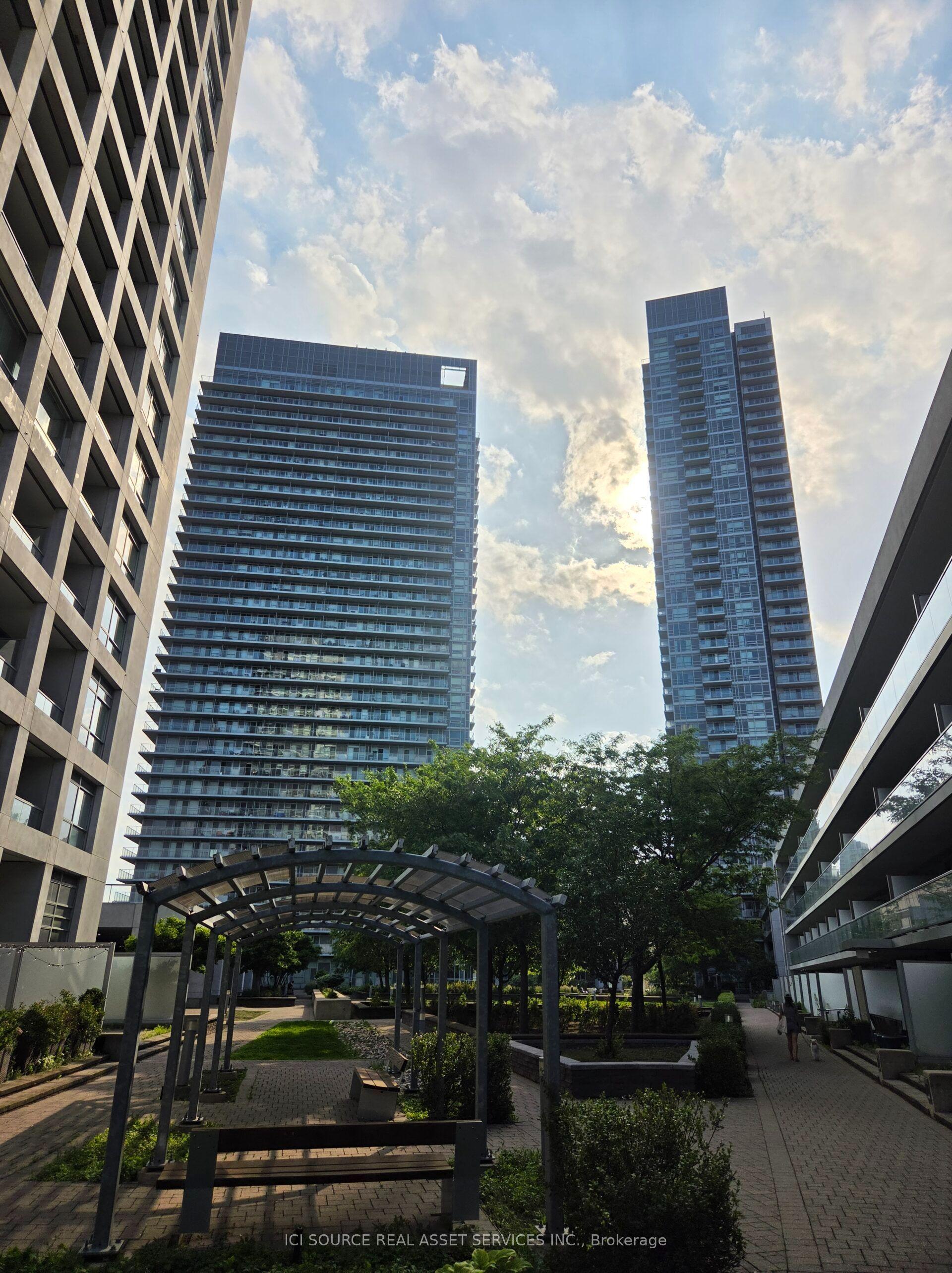 2035 Sheppard Avenue E 221 #221, Toronto — Condo for sale, photo 1