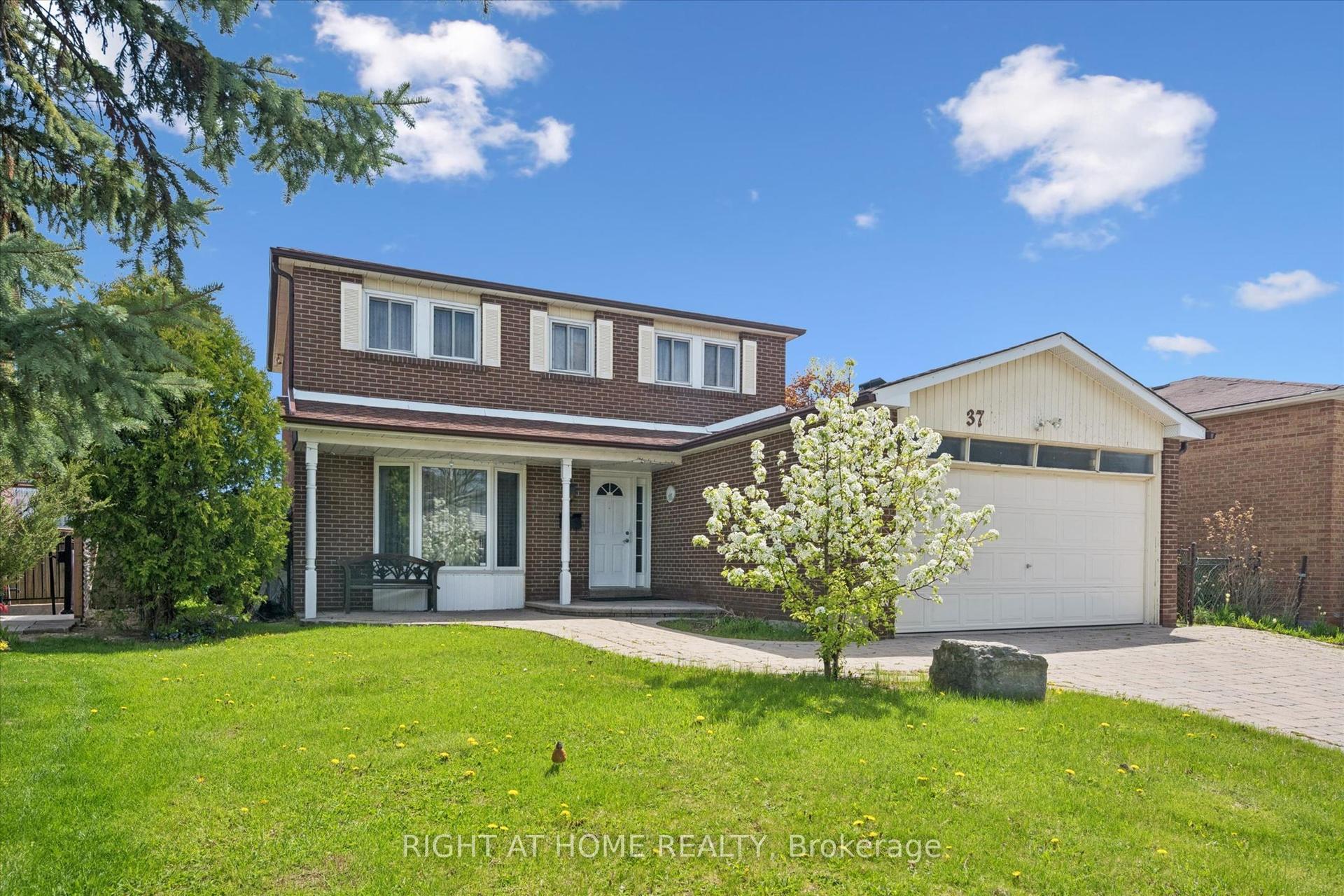 37 Moffatt Avenue — photo 1
