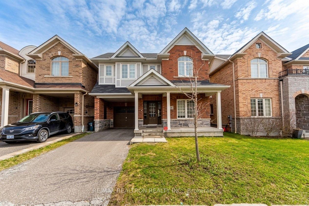 24 Skelton Crescent — photo 1