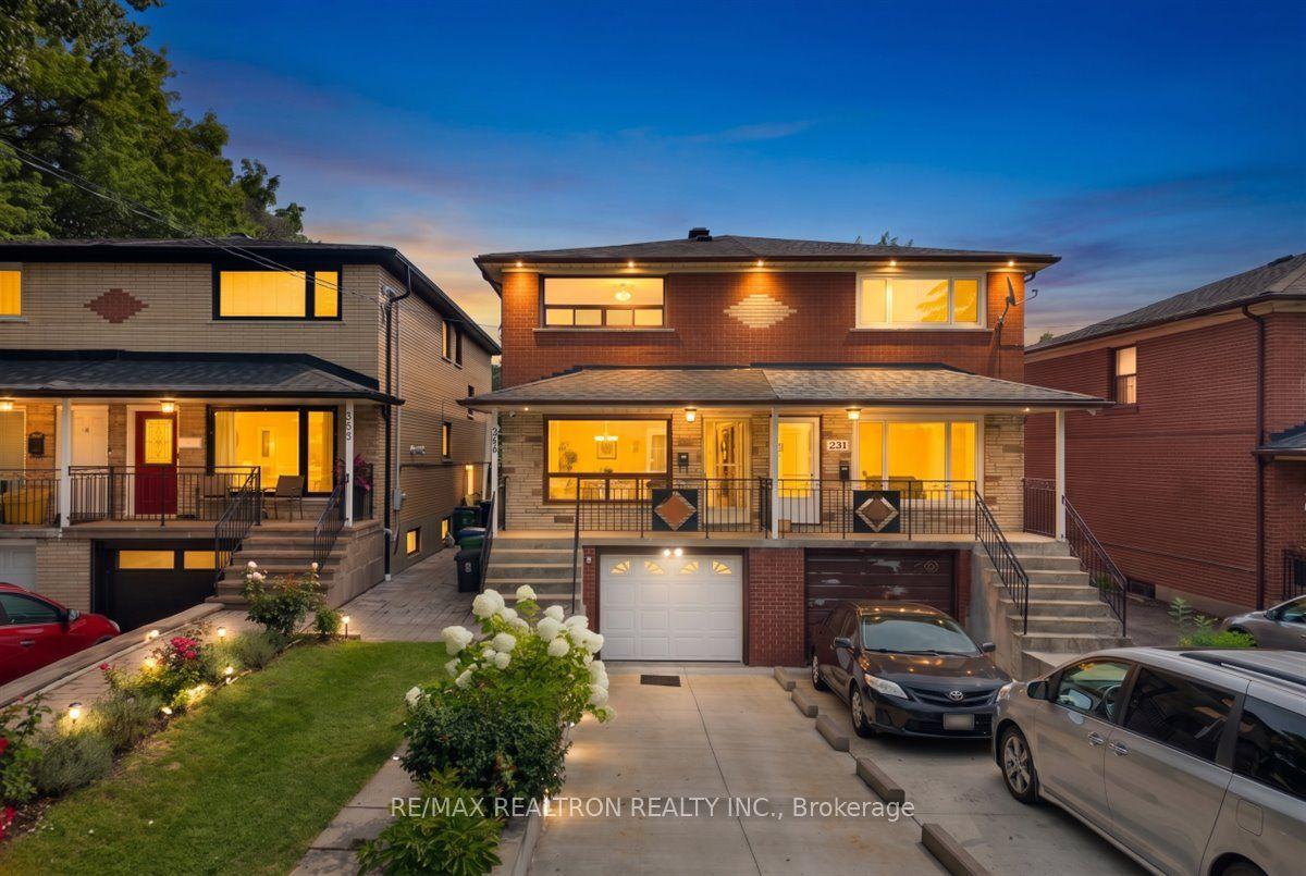 283 Hiawatha Road, Toronto — Semi-Detached for sale, photo 1