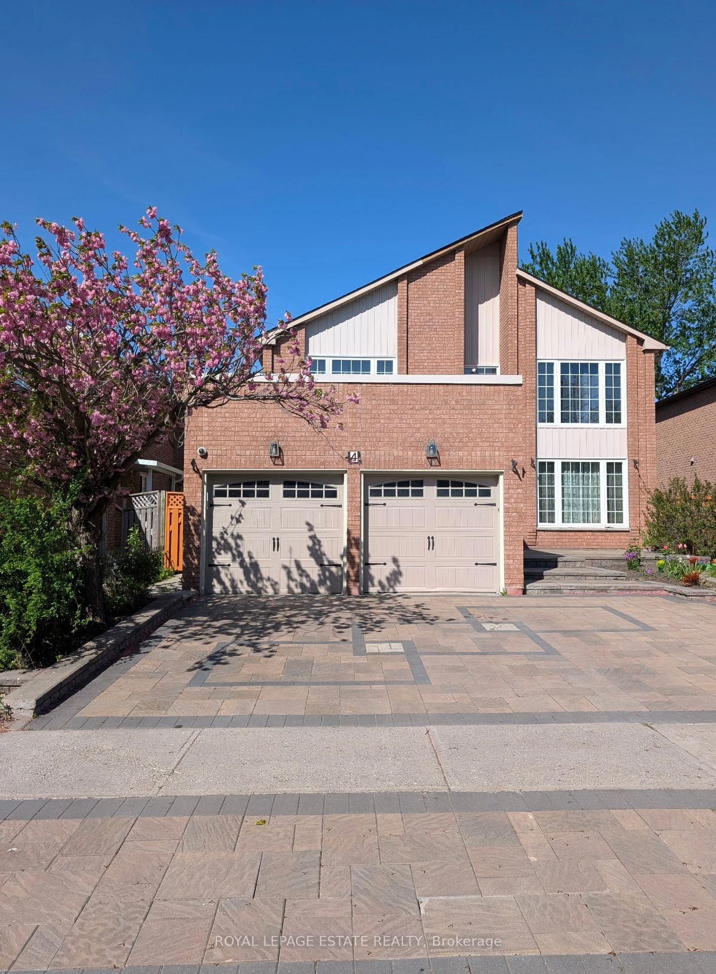 4 Townley Avenue — photo 1
