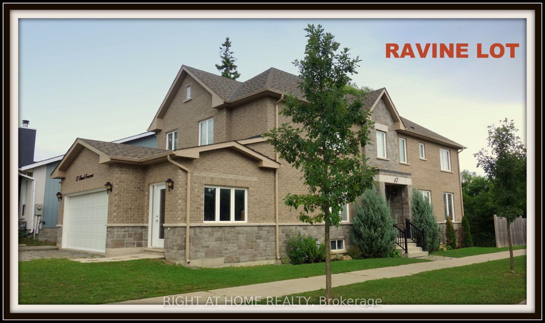 17 Bond Crescent, Richmond Hill — Detached for sale, photo 1