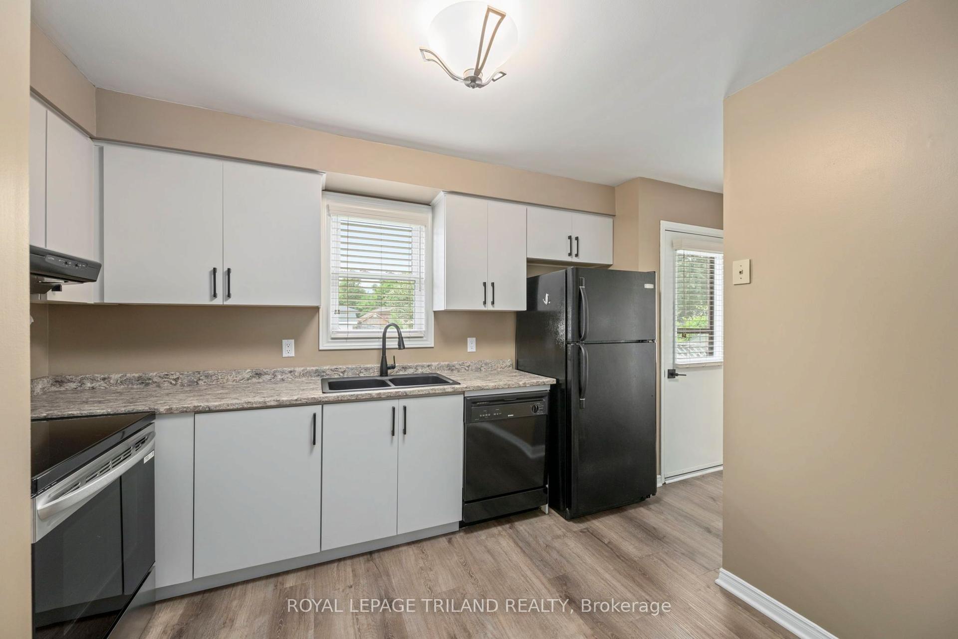 83 Bonaventure Drive, London East — Semi-Detached for sale, photo 1