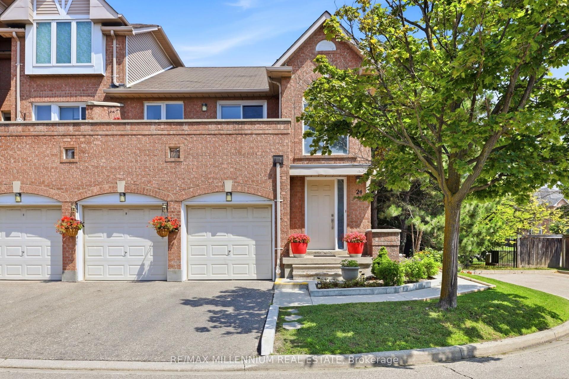 115 Bristol Road E 24 #24, Mississauga — Condo Town for sale, photo 1