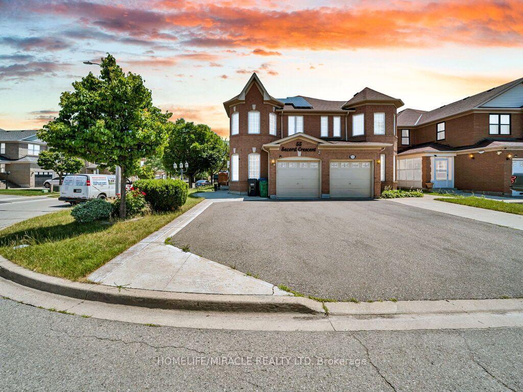55 Secord Crescent, Brampton — Semi-Detached for sale, photo 1
