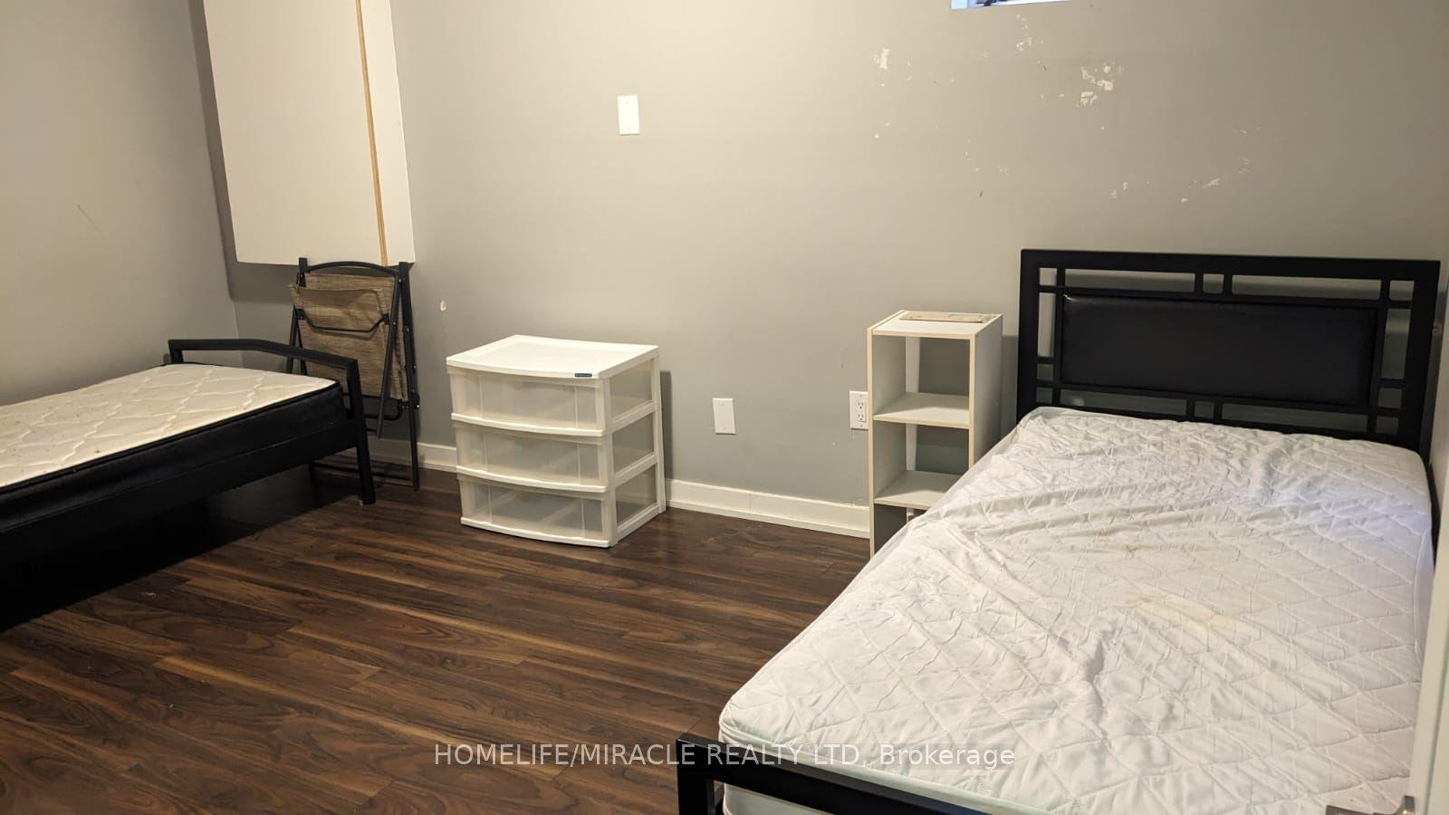 34 Ballycastle Crescent, Brampton — Detached for lease, photo 1